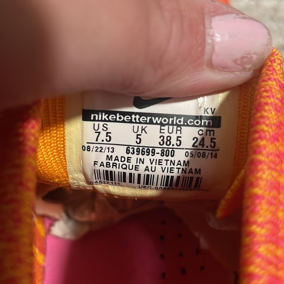 Nike Flyknit Chukka - Picture 5 of 7